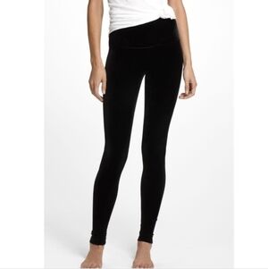 Lysse High Rise Tummy Control Leggings in Black (M) EUC